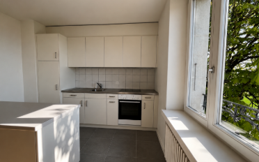 Apartment 4 rooms - image - 3