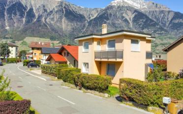 Villa 4.5 Zimmer - image - 1