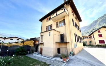 Wohngebäude 15 Zimmer - image - 1