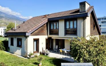 Villa 7.5 Zimmer - image - 1