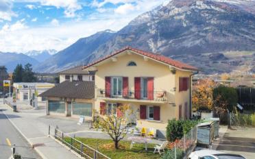 Wohngebäude 9 Zimmer - image - 1