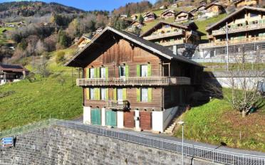 Residential building 17 rooms - image - 1