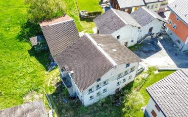 Residential building 18 rooms - image - 2