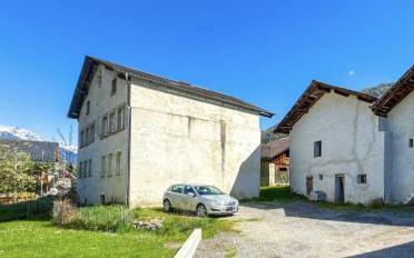 Residential building 18 rooms - image - 1