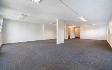 Office - image - 8