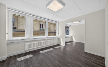 Office - image - 10