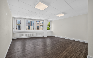 Office - image - 1