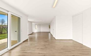 Commercial - image - 3