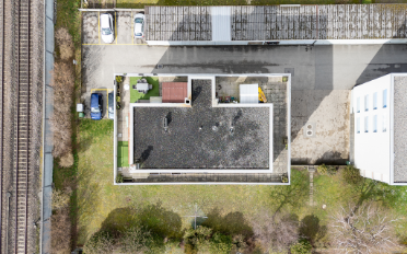 Single garage - image - 1