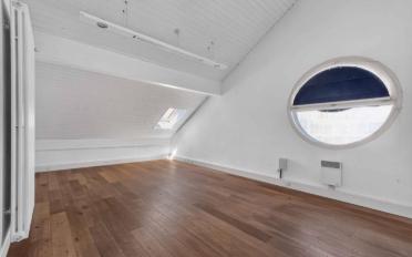 Bureau - image - 10