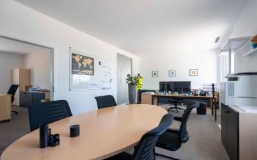 Bureau - image - 3
