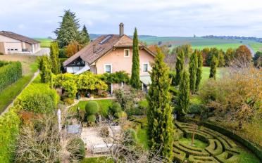 Villa 7 pièces - image - 1