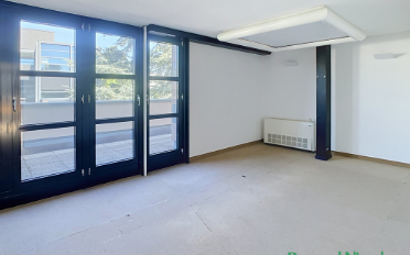 Office - image - 3