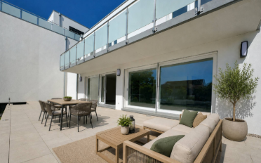 Villa 5.5 Zimmer - image - 1