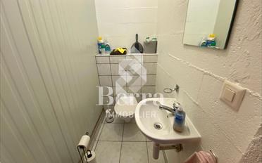Commercial - image - 8