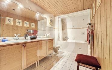 Einfamilienhaus 8.5 Zimmer - image - 8