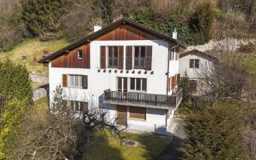 Einfamilienhaus 7.5 Zimmer - image - 2
