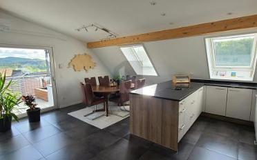 Dachwohnung 3.5 Zimmer - image - 2