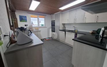 Einfamilienhaus 7.5 Zimmer - image - 4