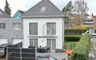 Einfamilienhaus 5.5 Zimmer - image - 1