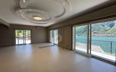 Villa 7.5 pièces - image - 1