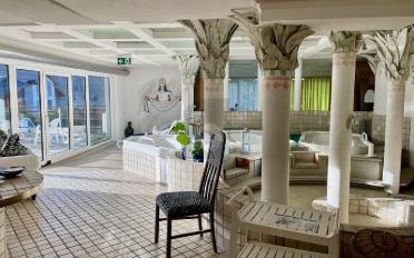 Hôtel 25 pièces - image - 4