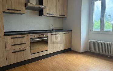 Apartment 4 rooms - image - 3
