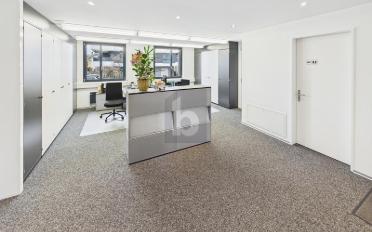 Office - image - 5