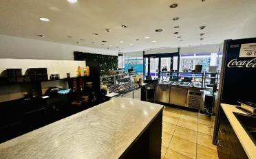 Restaurant 4.5 rooms - image - 2