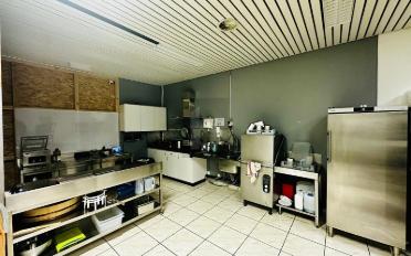 Restaurant 4.5 rooms - image - 4