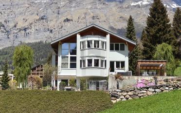 Chalet 6.5 pièces - image - 1