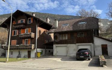 Residential building 12.5 rooms - image - 1