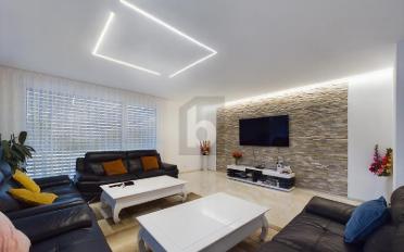 Single house 8.5 rooms - image - 2