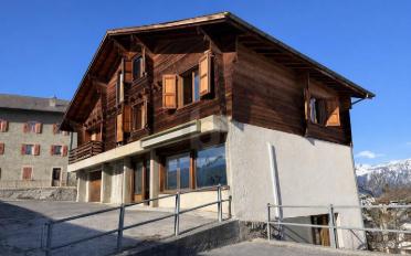 Chalet 12 pièces - image - 1