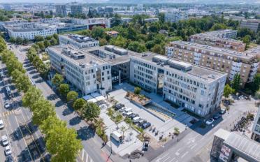 Office - image - 6