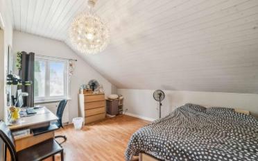 Maison contiguë 8 pièces - image - 6