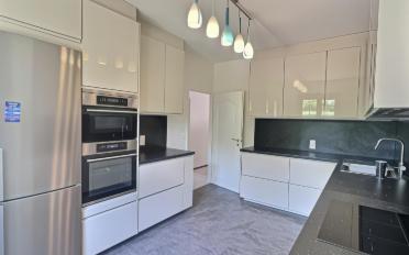 Single house 8 rooms - image - 7