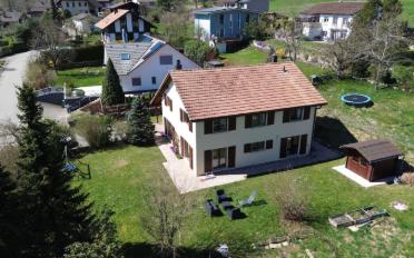 Einfamilienhaus 8.5 Zimmer - image - 1