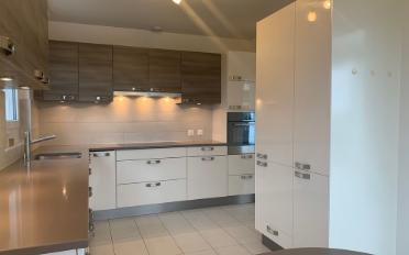 Attic flat 6 rooms - image - 7