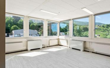 Office - image - 5