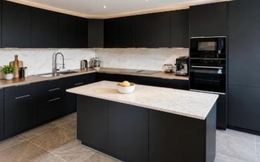 Chalet 8 Zimmer - image - 2