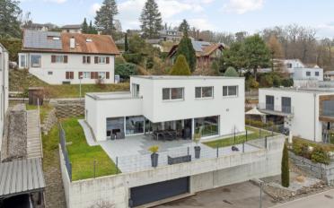 Einfamilienhaus 6.5 Zimmer - image - 1