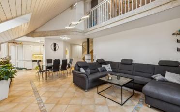 Attic flat 5.5 rooms - image - 1