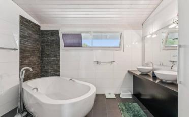 Single house 9 rooms - image - 11
