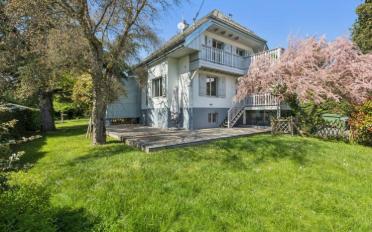 Single house 10 rooms - image - 2