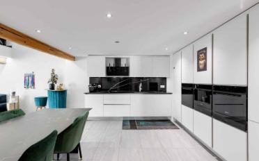Apartment 5.5 rooms - image - 1