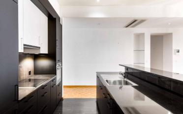 Apartment 6 rooms - image - 3