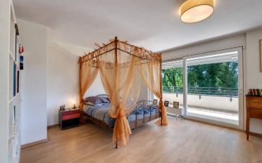 Apartment 7.5 rooms - image - 7