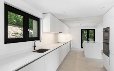 Villa 6.5 pièces - image - 4