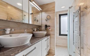 Einfamilienhaus 7.5 Zimmer - image - 9